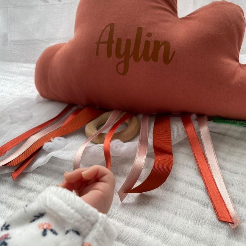 Pourquoi offrir une boite à musique en tissu bio à mon bébé ?