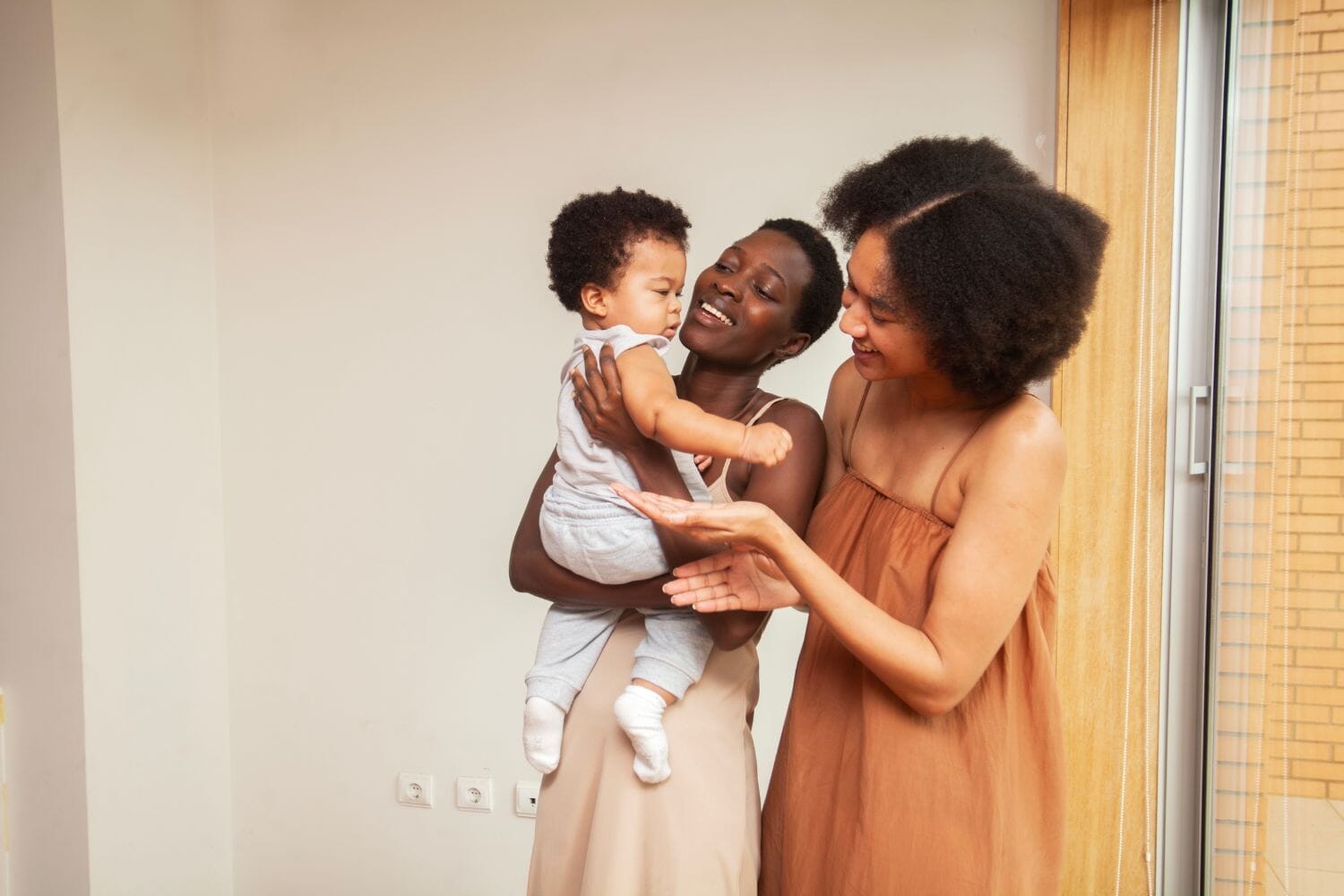 Pourquoi parle-t-on comme des idiots aux bébés ?