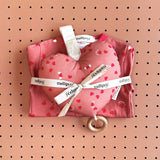 Coffret naissance pyjama coeur - Amour coussins musicaux mini nuages MELLIPOU