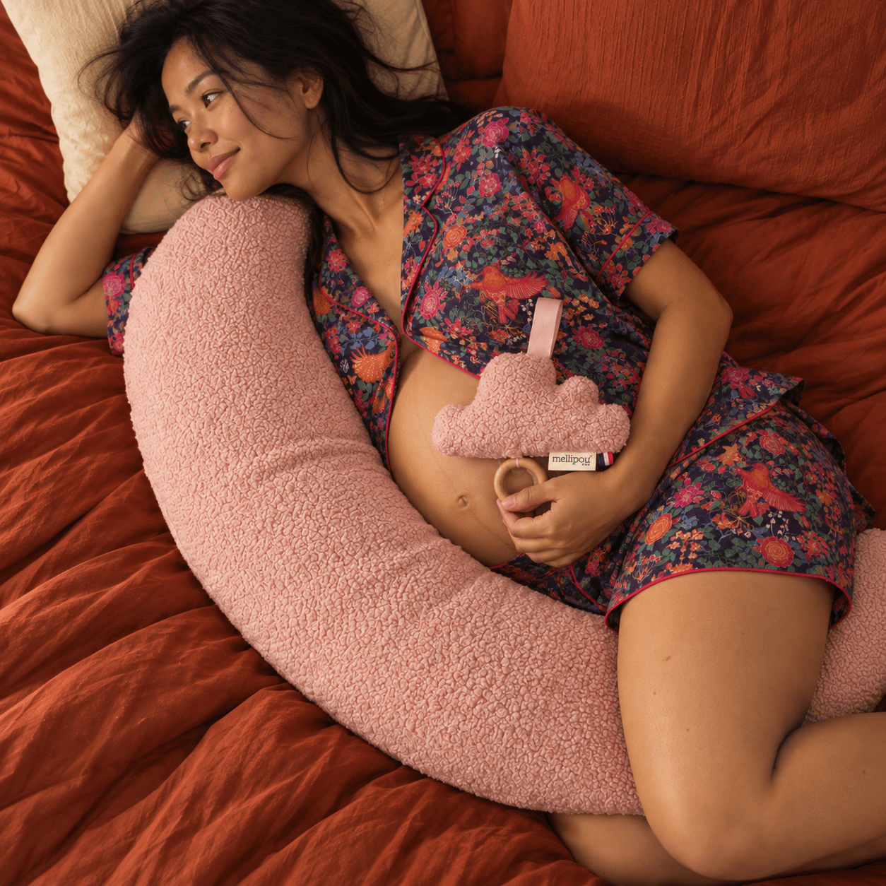 Coffret maternité coussin de grossesse et nuage musical Pink Coussin d'allaitement MELLIPOU